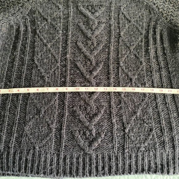Cynthia Rowley sweater size 2XL (fits like an XL) Like New - Picture 4 of 6